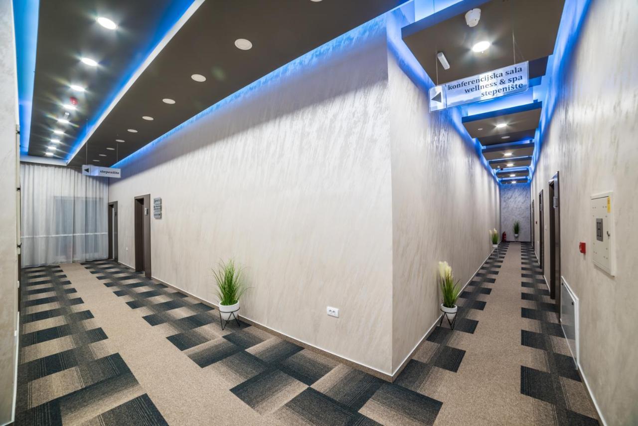Hotel River Bijeljina Exteriör bild