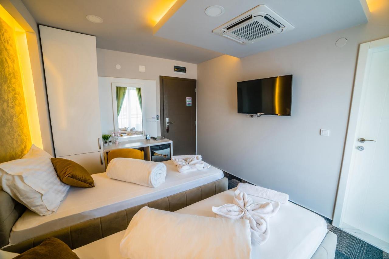 Hotel River Bijeljina Exteriör bild
