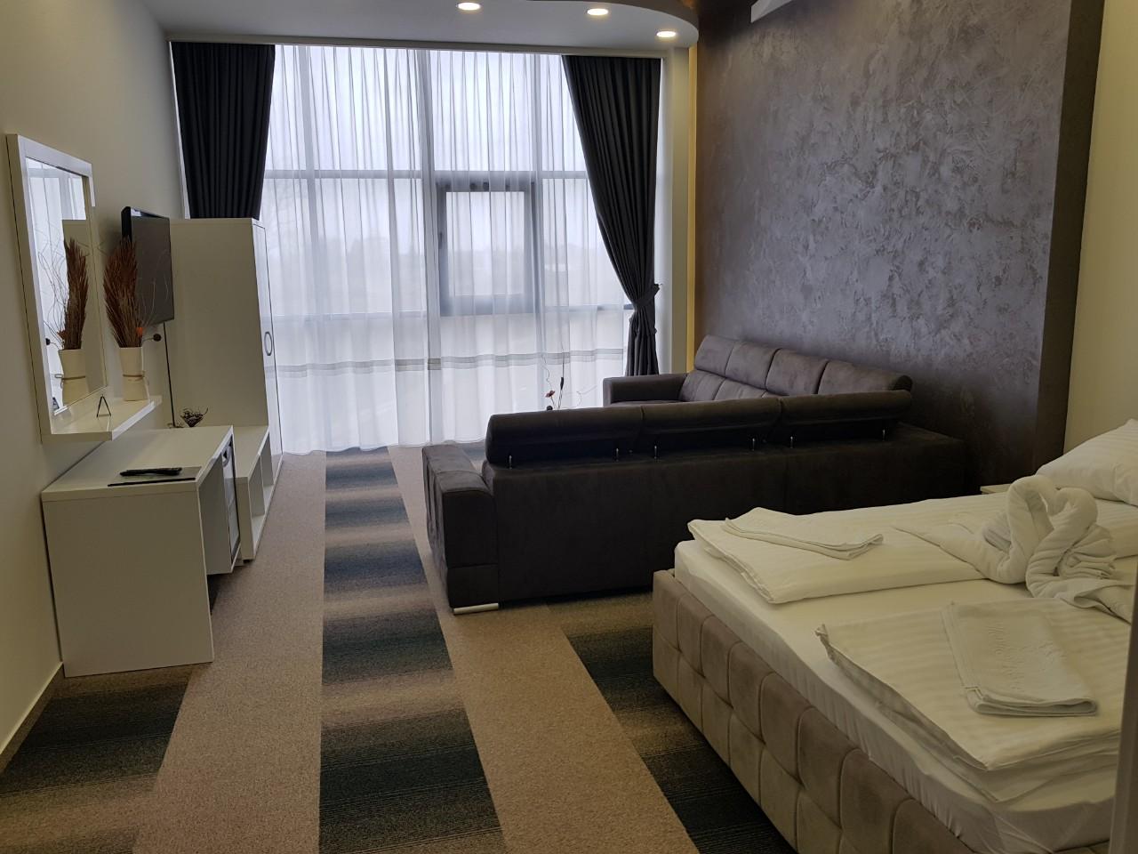 Hotel River Bijeljina Exteriör bild
